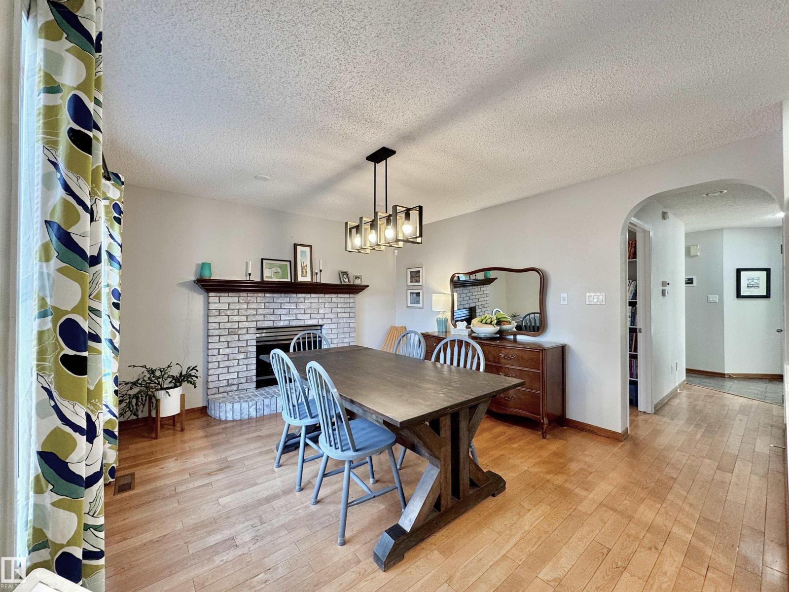 1224 POTTER GREENS DR NW, Edmonton