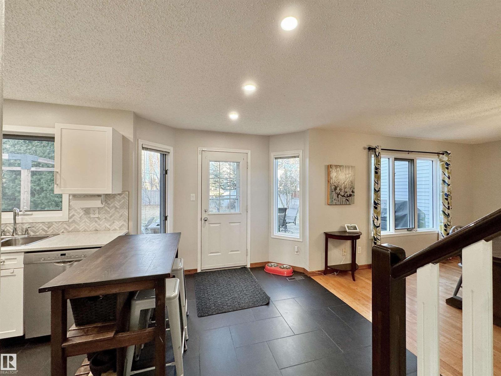 1224 POTTER GREENS DR NW, Edmonton