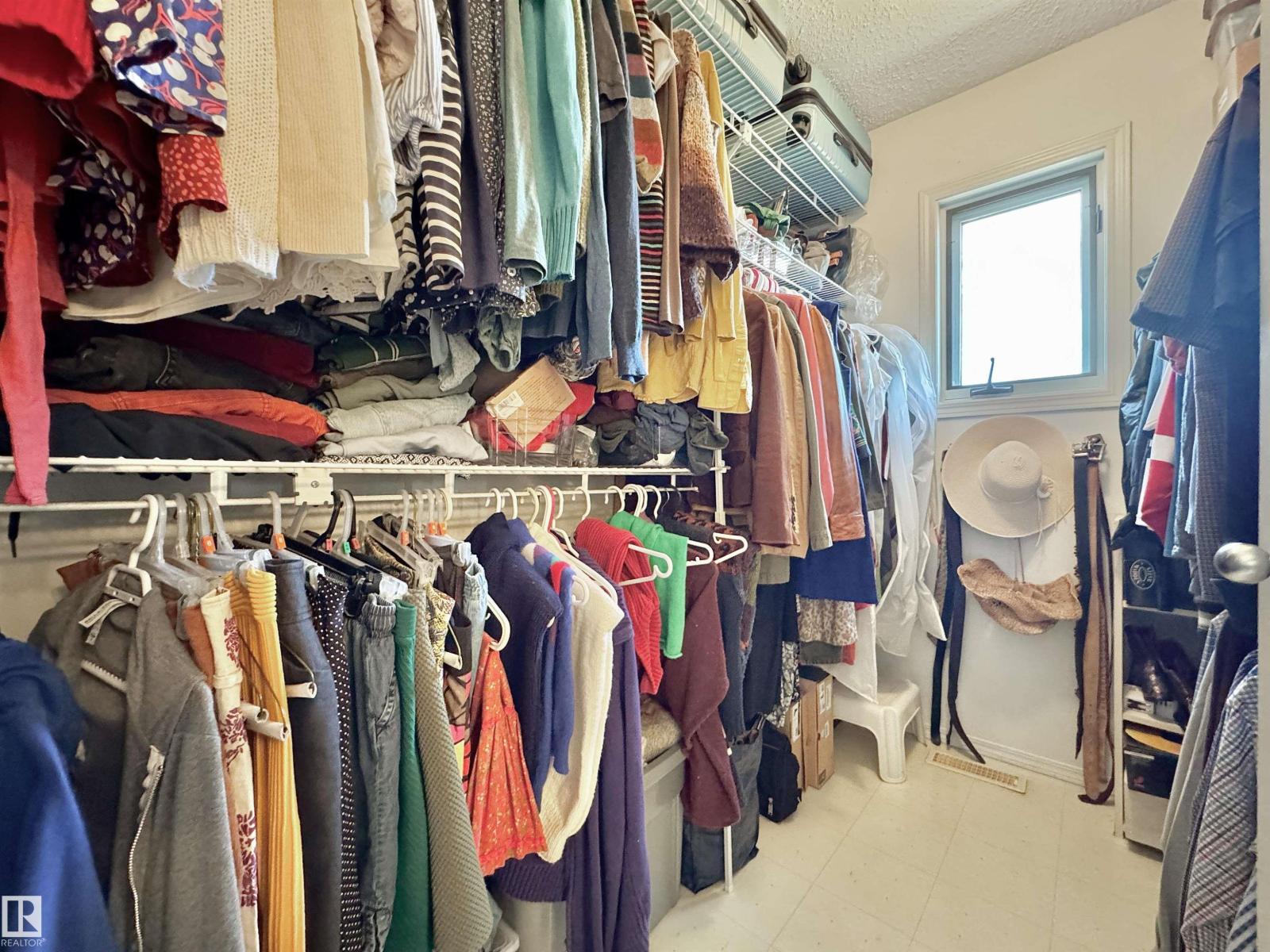 1224 POTTER GREENS DR NW, Edmonton