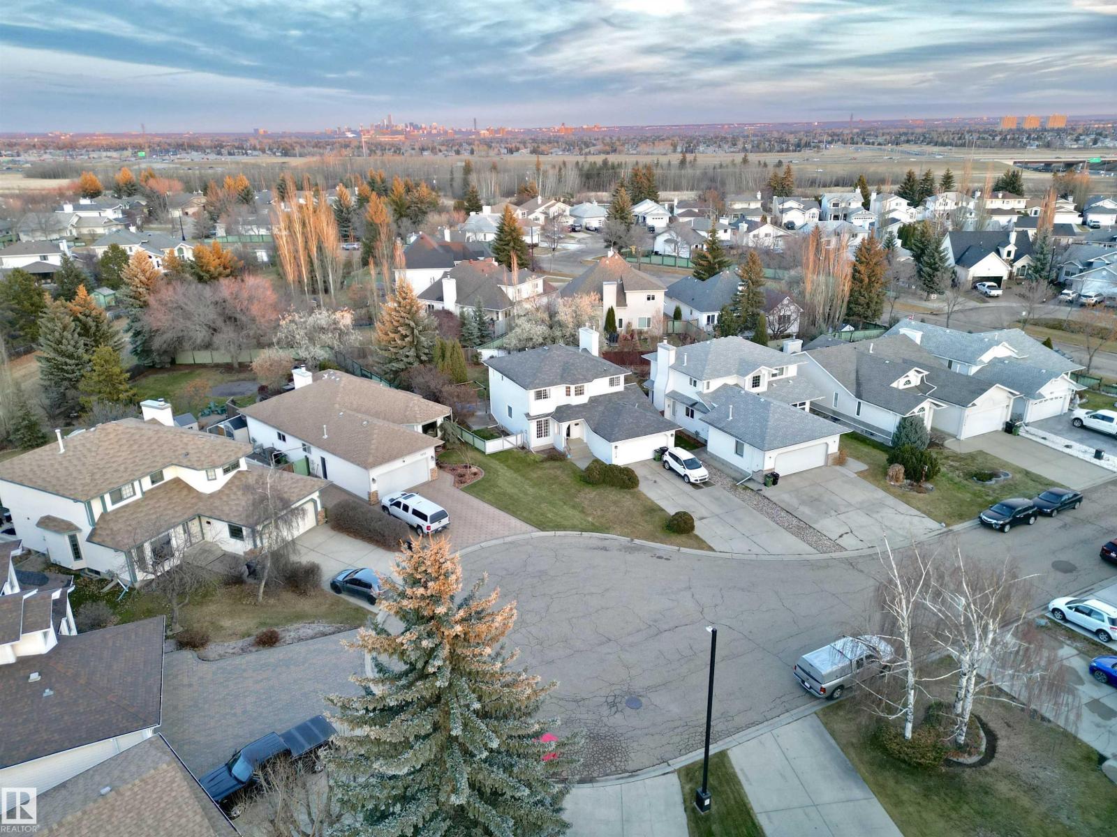 1224 POTTER GREENS DR NW, Edmonton