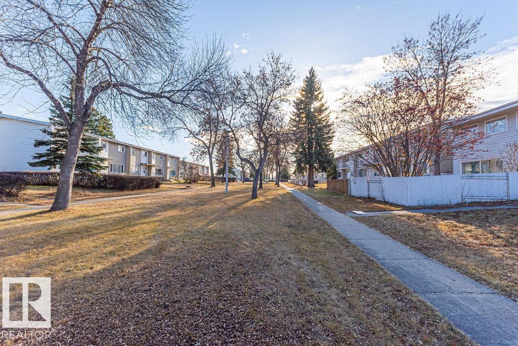 13228 83 ST NW, Edmonton
