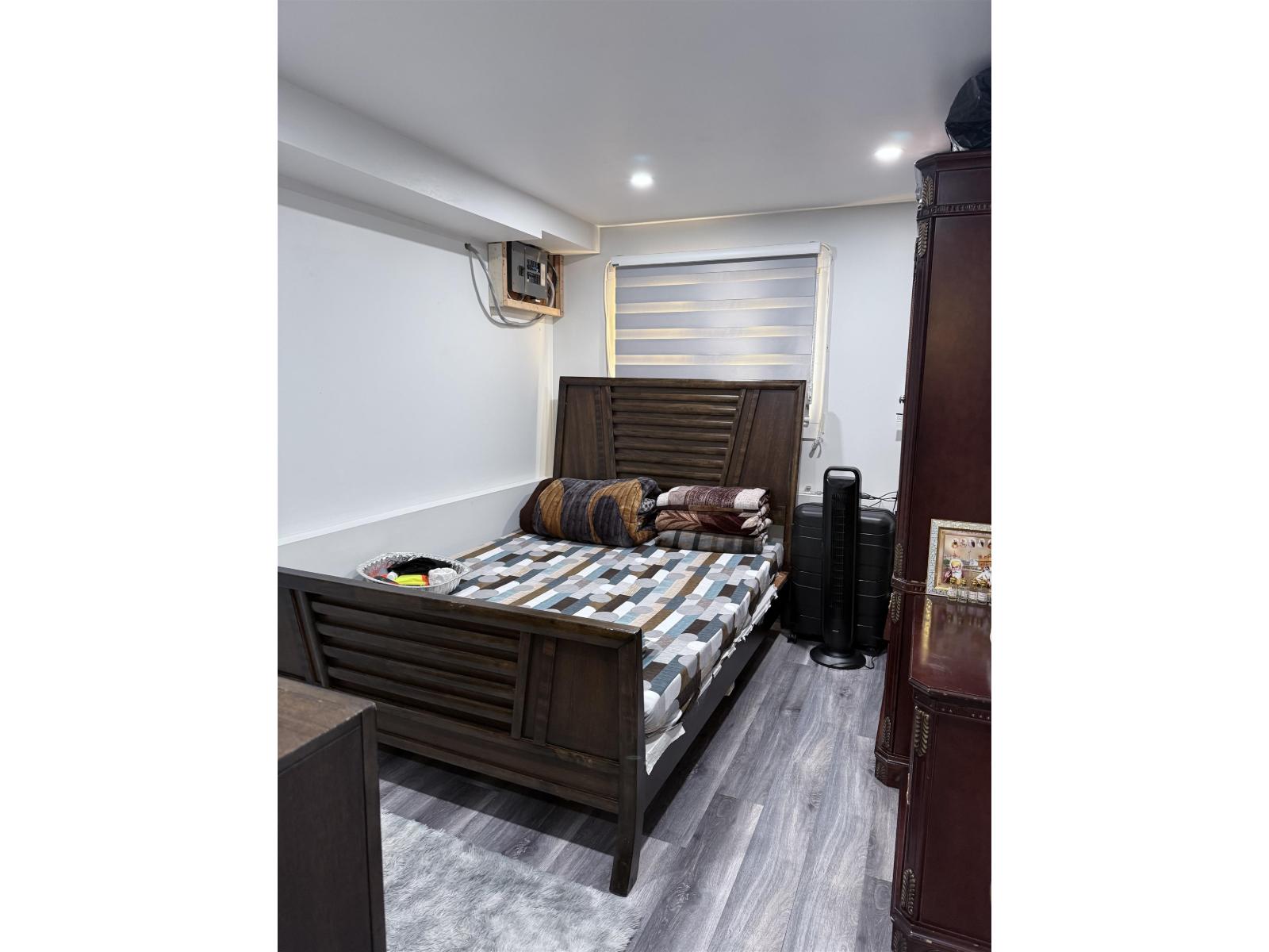 15847 RUSSELL AVENUE, White Rock