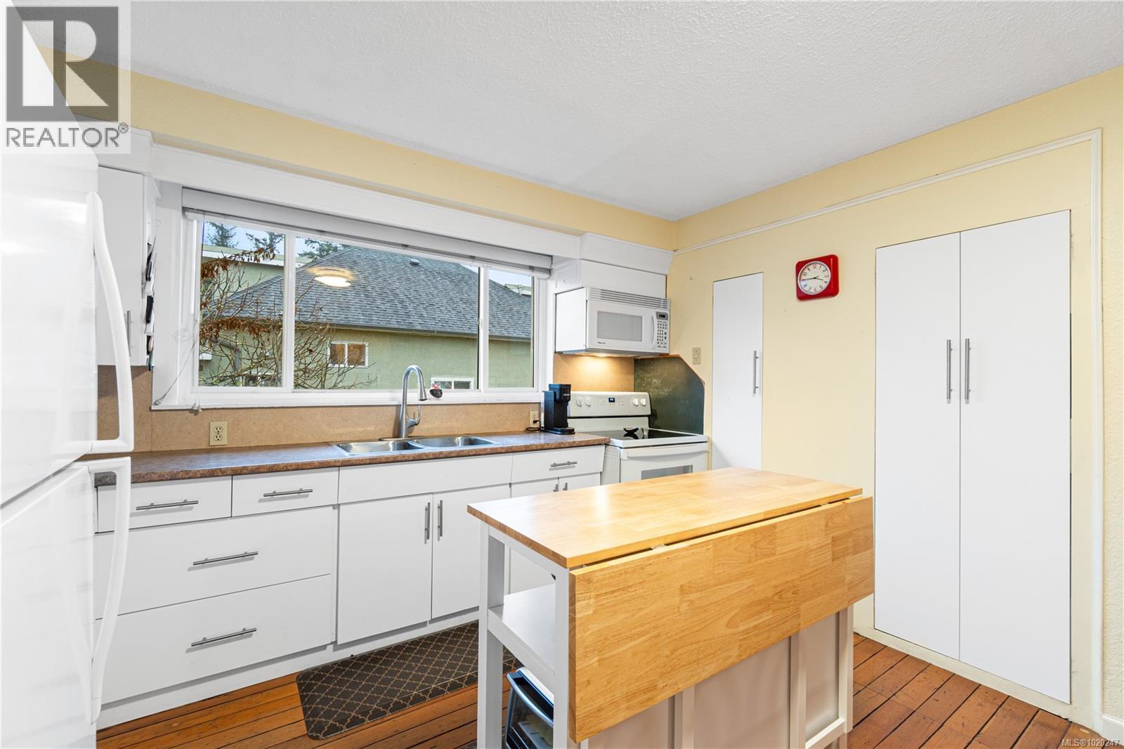 534 Nicol St, Nanaimo