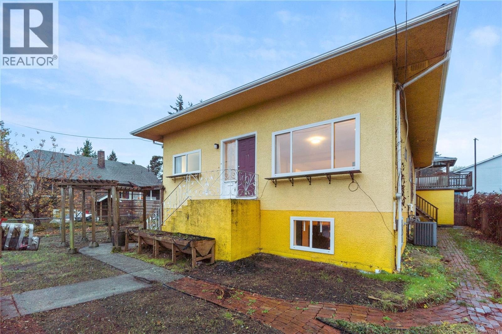 534 Nicol St, Nanaimo