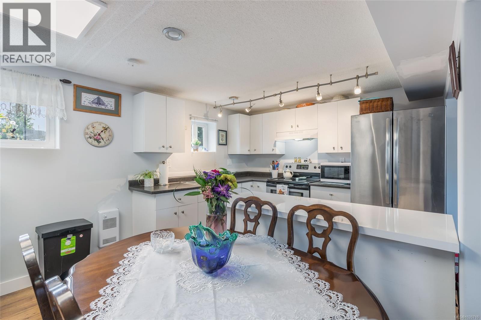 5523 Fernandez Pl, Nanaimo