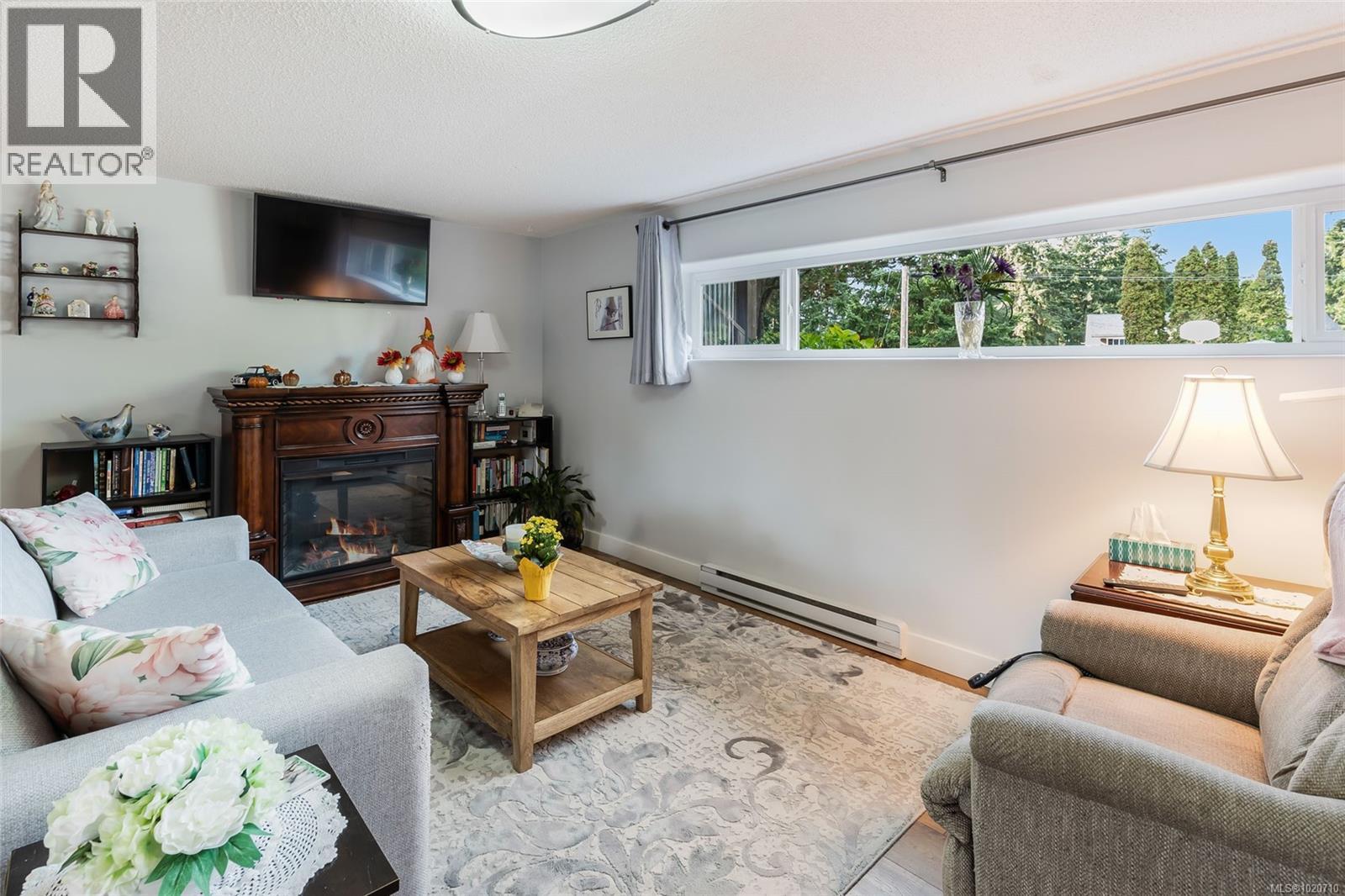 5523 Fernandez Pl, Nanaimo