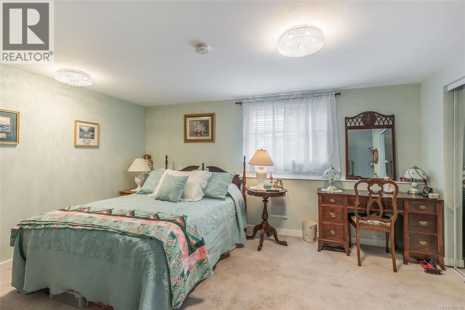 5523 Fernandez Pl, Nanaimo