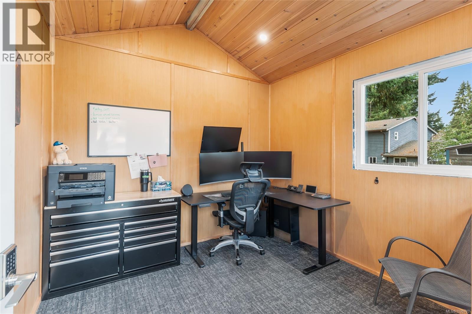 5523 Fernandez Pl, Nanaimo