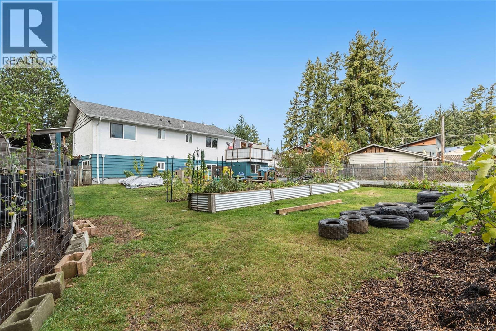 5523 Fernandez Pl, Nanaimo