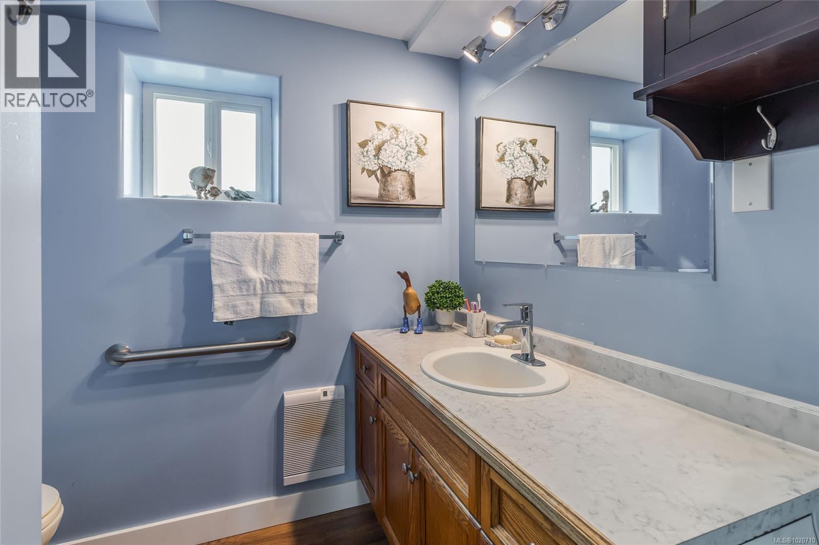 5523 Fernandez Pl, Nanaimo