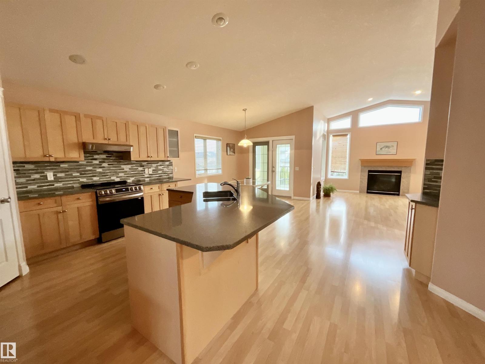 1248 ORMSBY LN NW, Edmonton