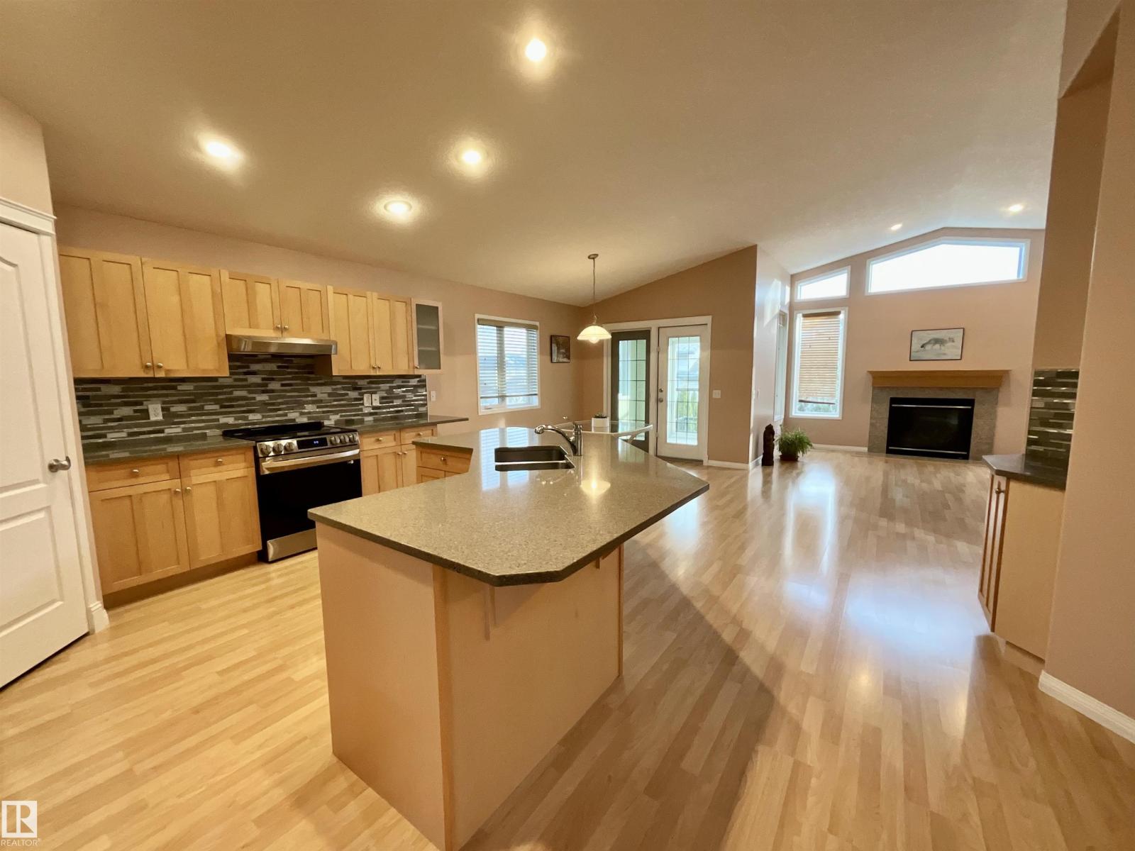 1248 ORMSBY LN NW, Edmonton