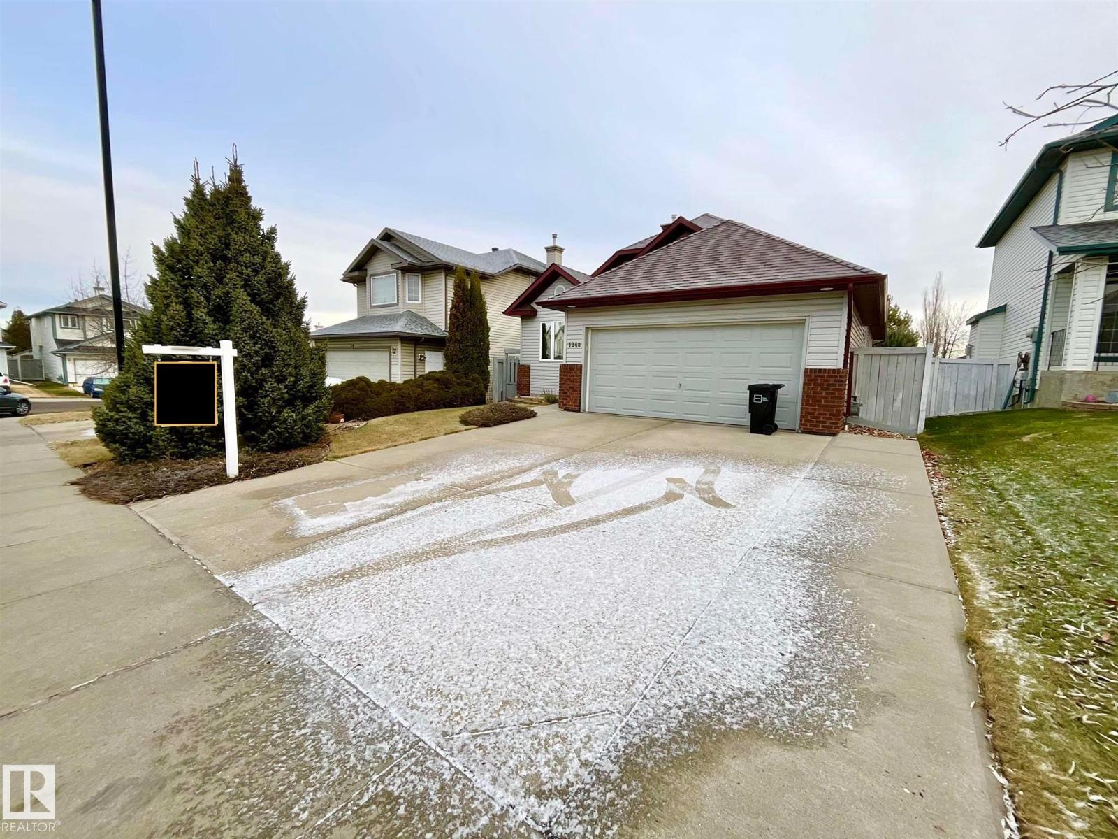 1248 ORMSBY LN NW, Edmonton