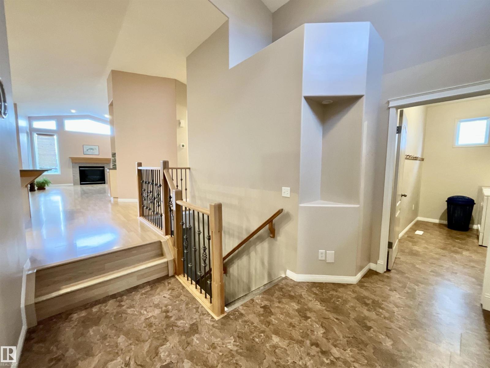 1248 ORMSBY LN NW, Edmonton