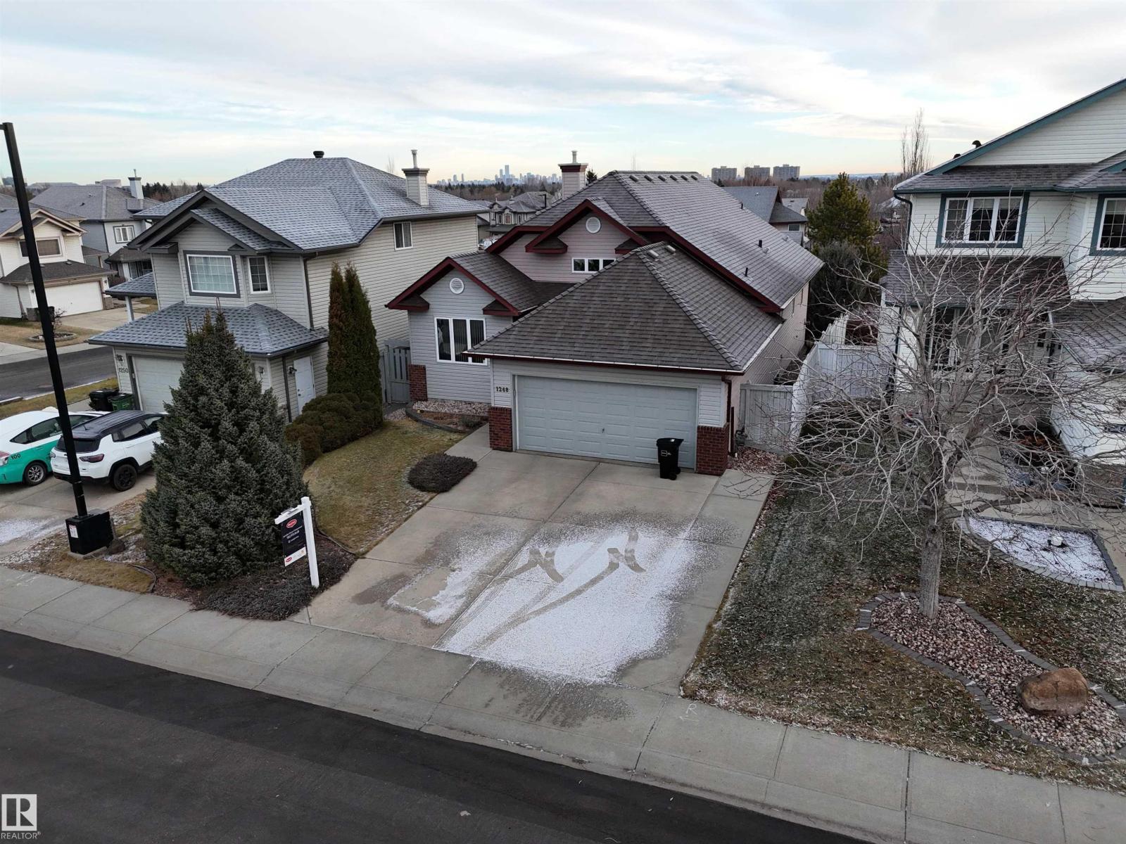 1248 ORMSBY LN NW, Edmonton