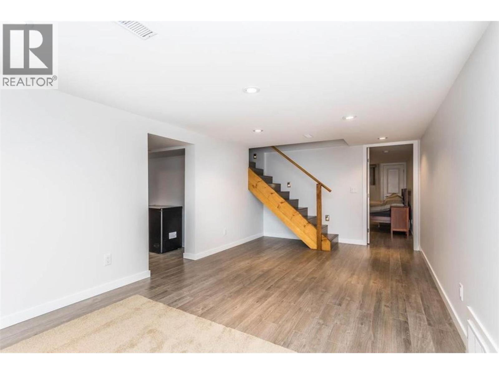  932-930 Lawson Avenue, Kelowna