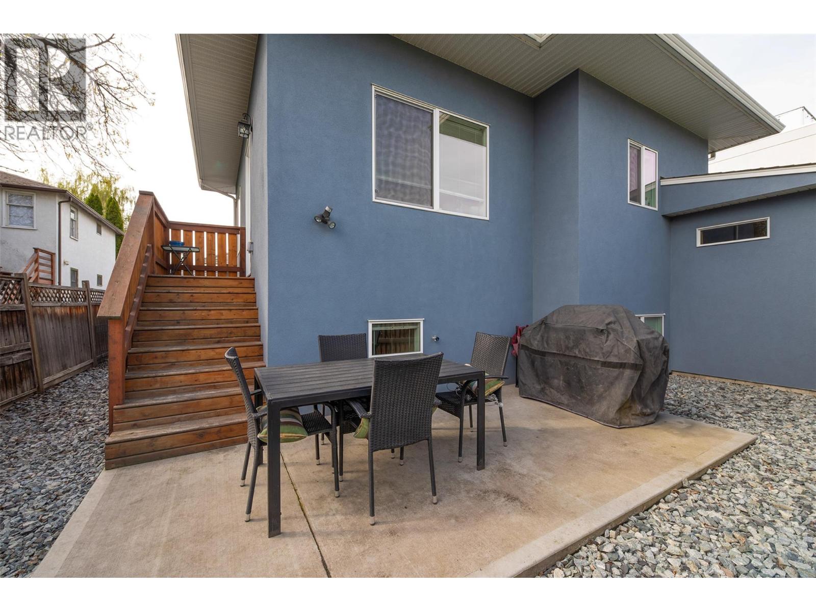  932-930 Lawson Avenue, Kelowna