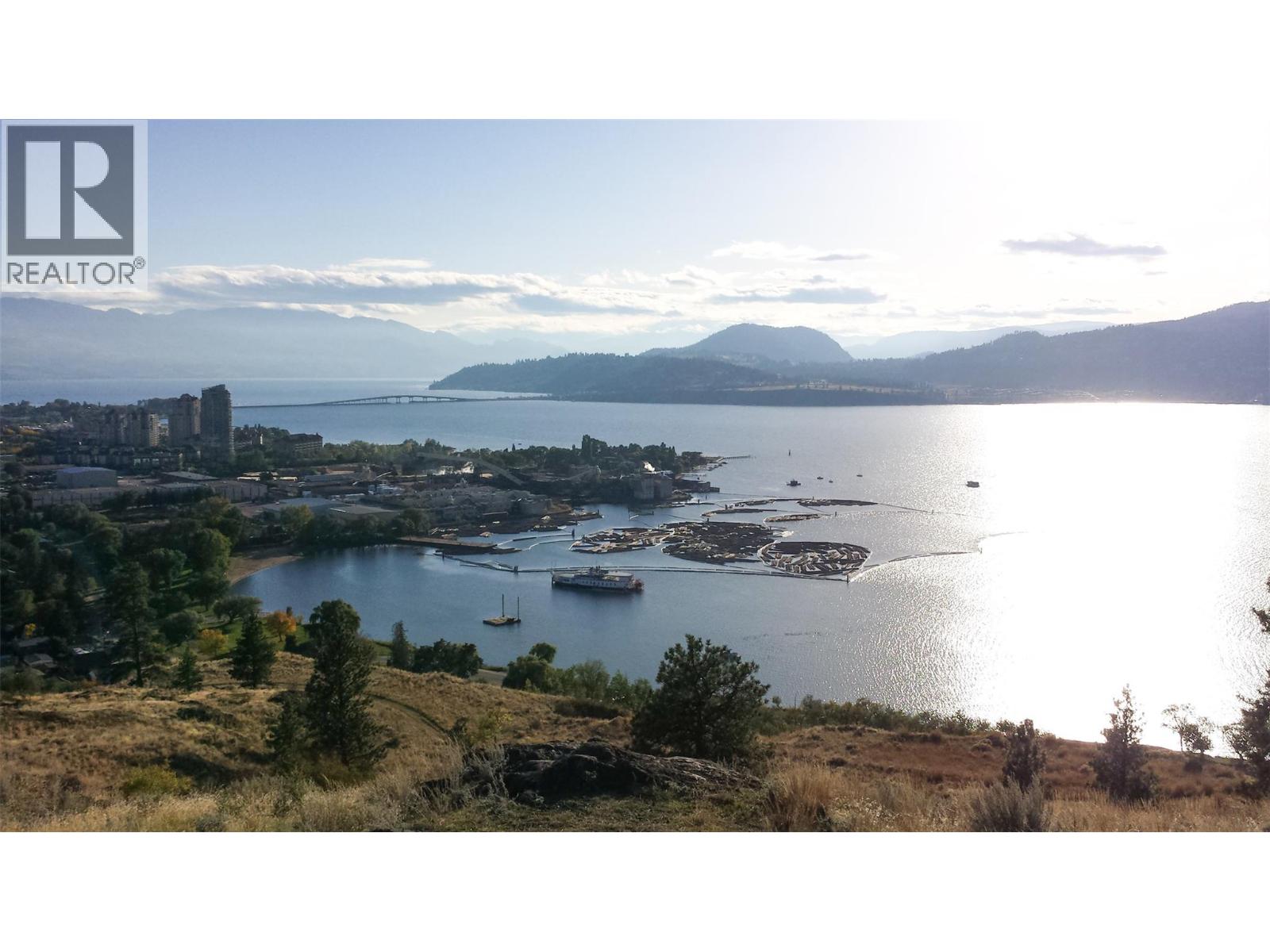  932-930 Lawson Avenue, Kelowna