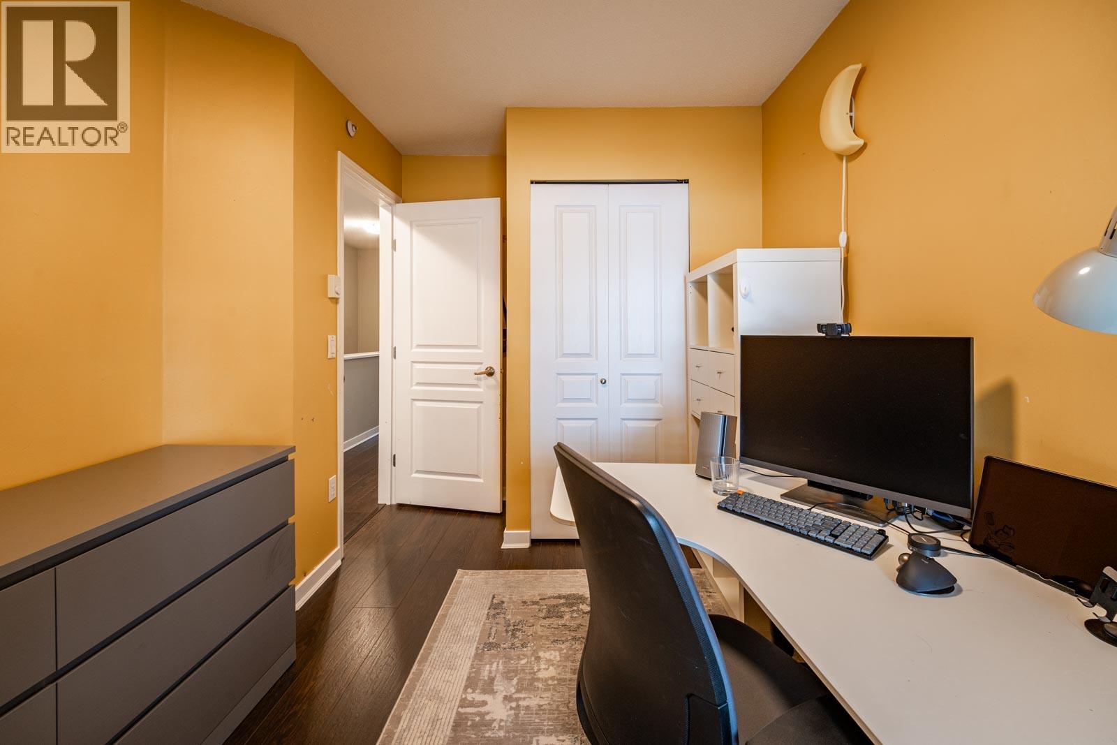 1 3586 RAINIER PLACE, Vancouver