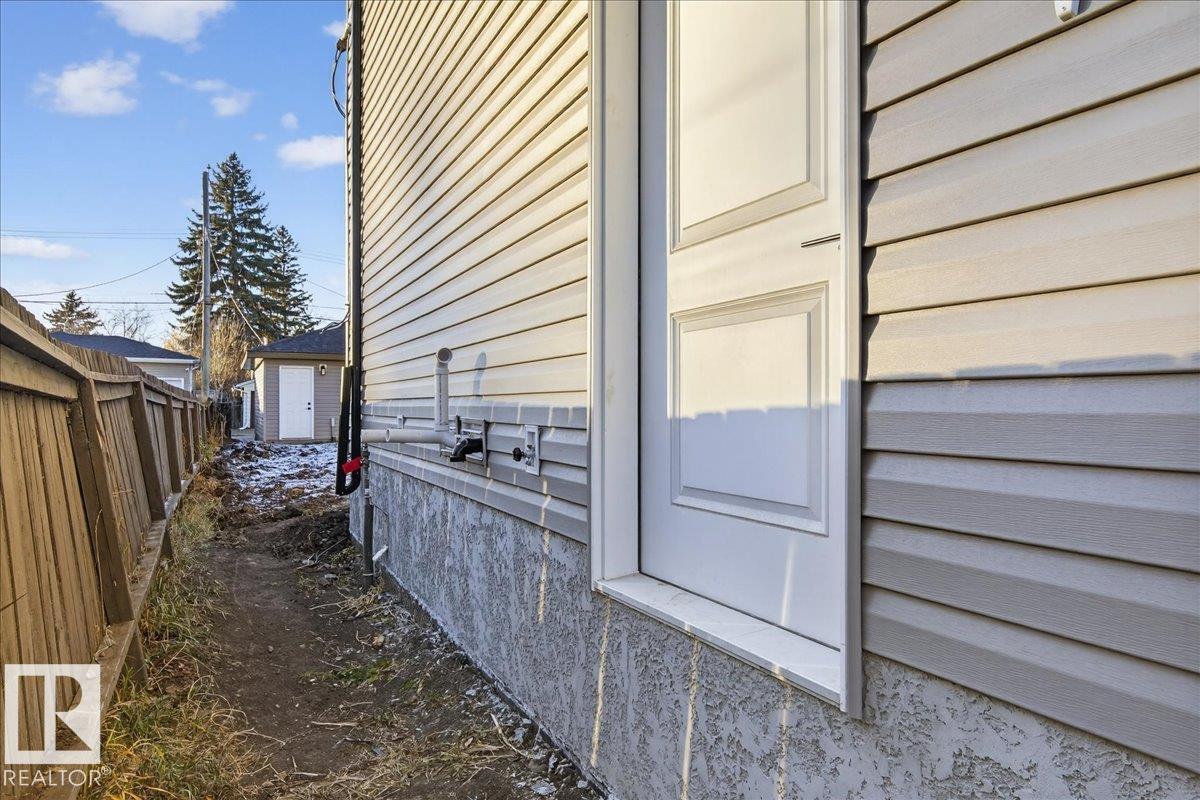 10506 162 ST NW, Edmonton