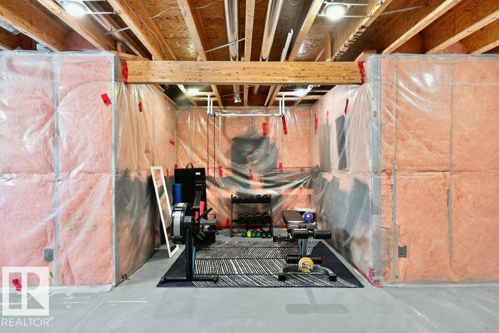 51 NICOLA RD, St. Albert