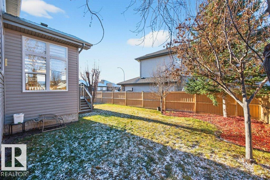 51 NICOLA RD, St. Albert