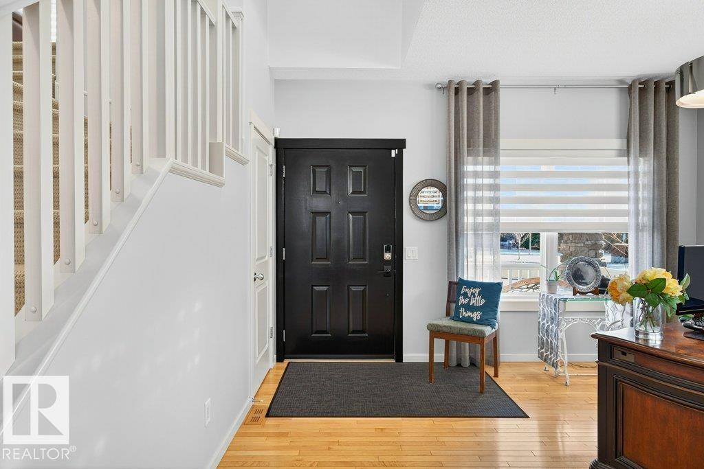 51 NICOLA RD, St. Albert