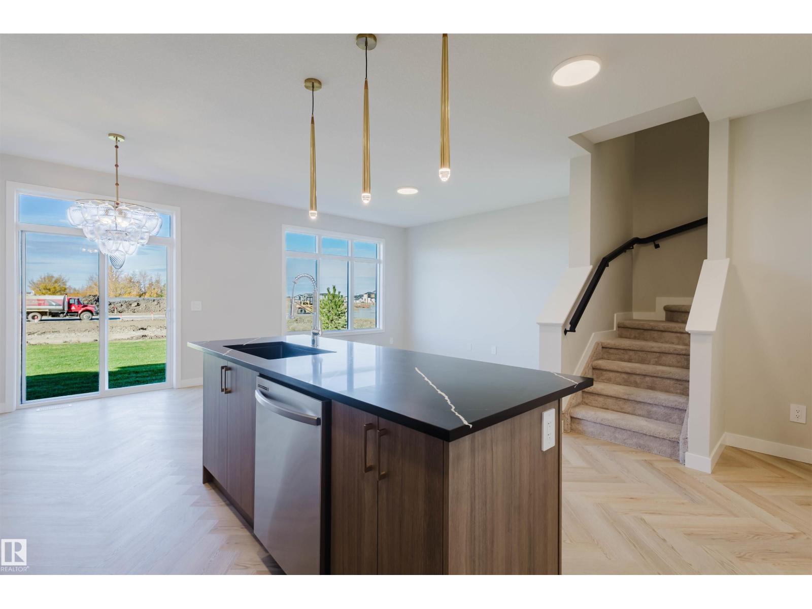 37 CHARTRES CL, St. Albert