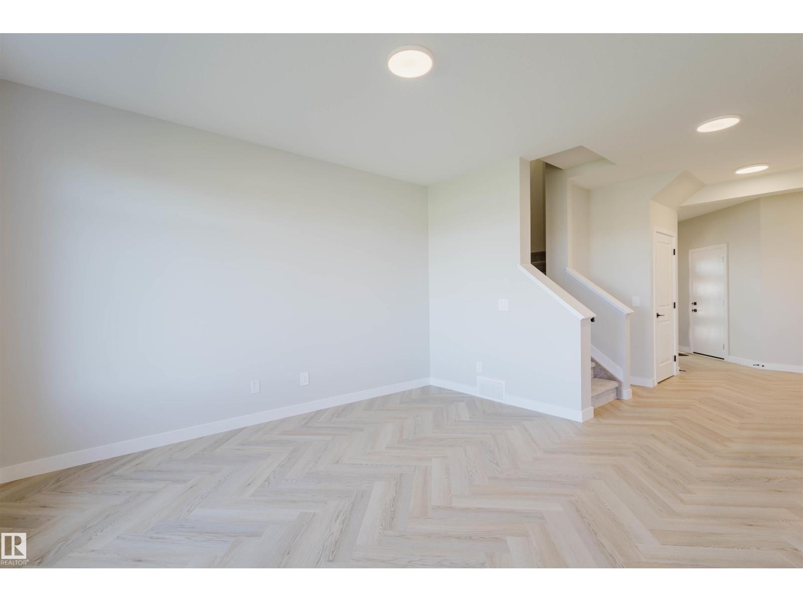 37 CHARTRES CL, St. Albert