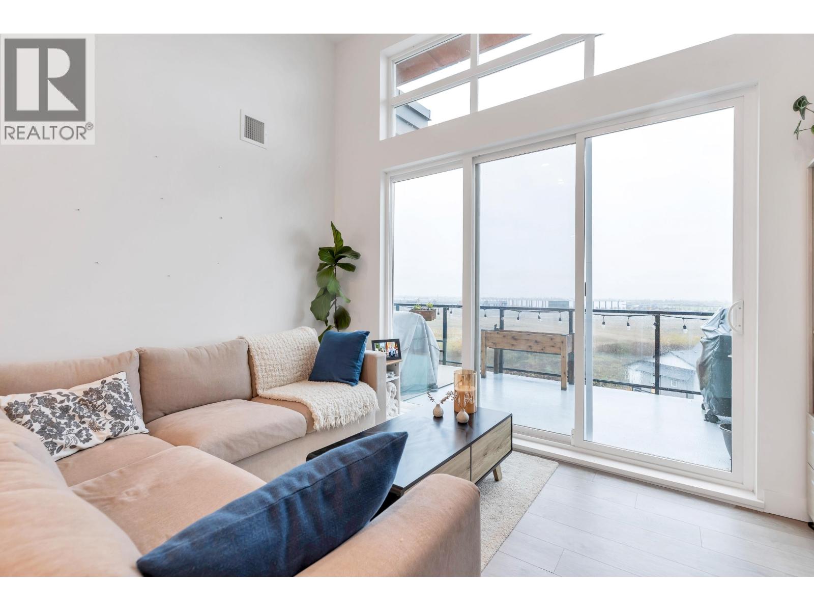 #606-2499 RABBIT Drive, Delta