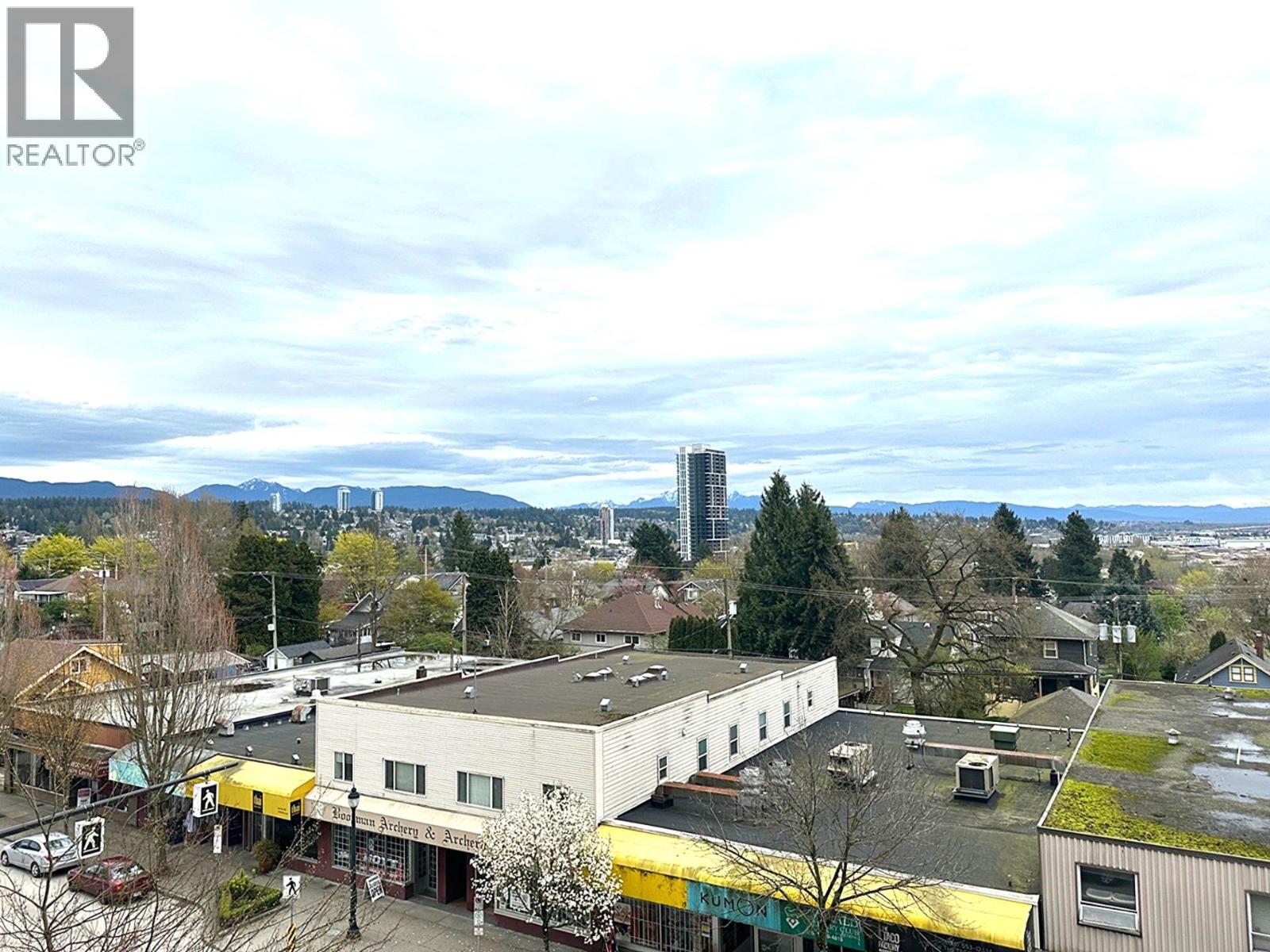 503 415 E COLUMBIA STREET, New Westminster