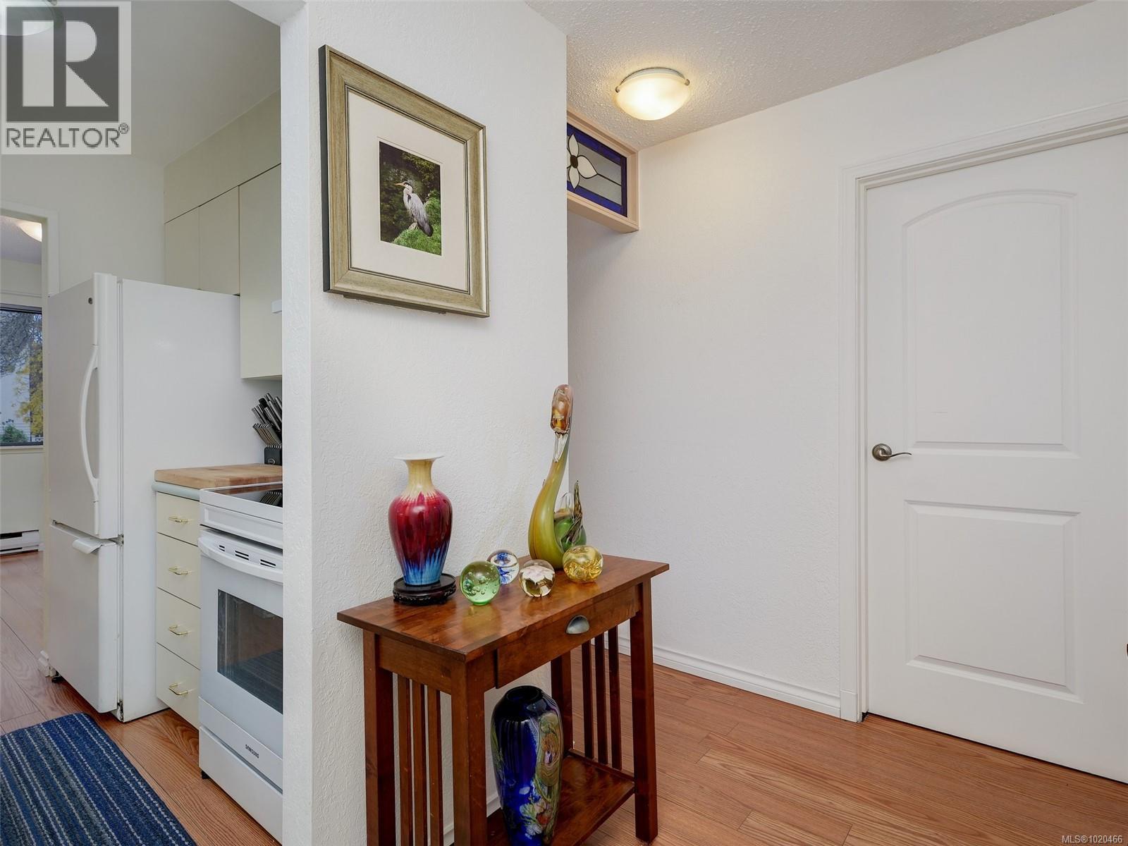 105 2610 Graham St, Victoria