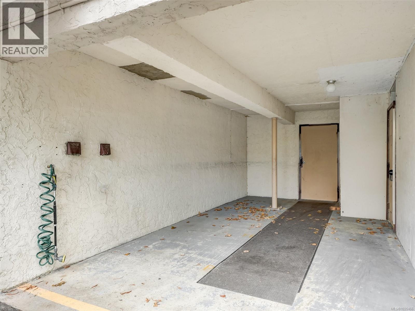 105 2610 Graham St, Victoria