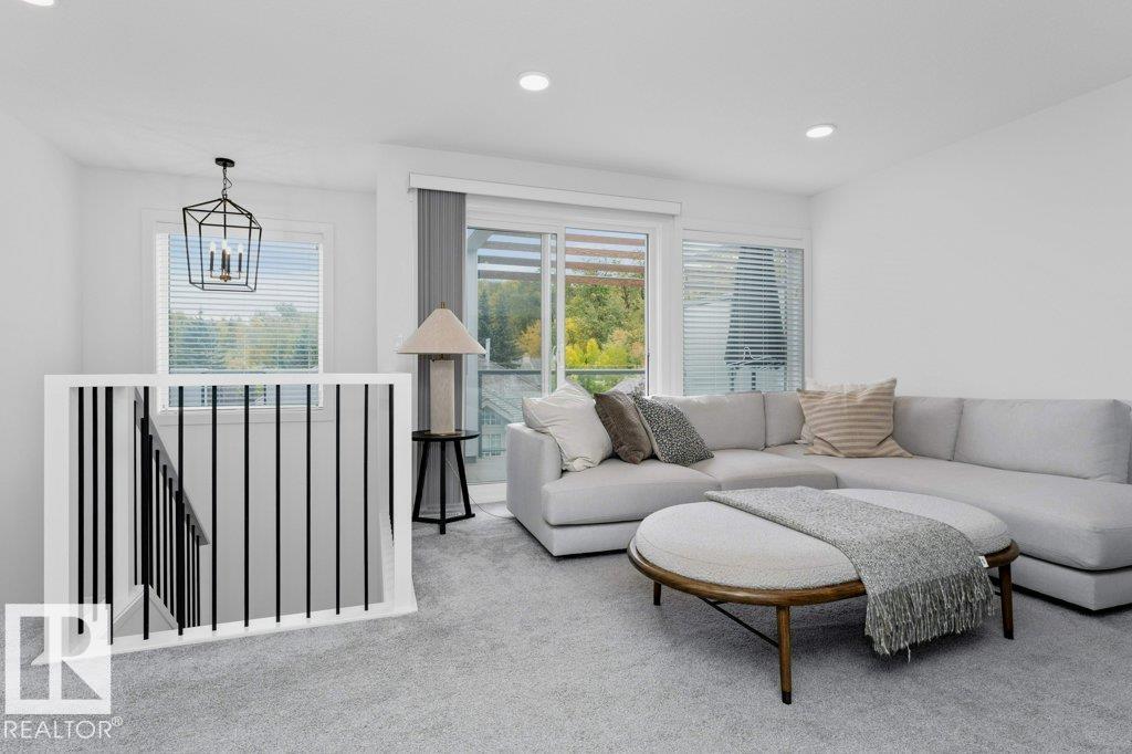 #8 9745 92 ST NW, Edmonton