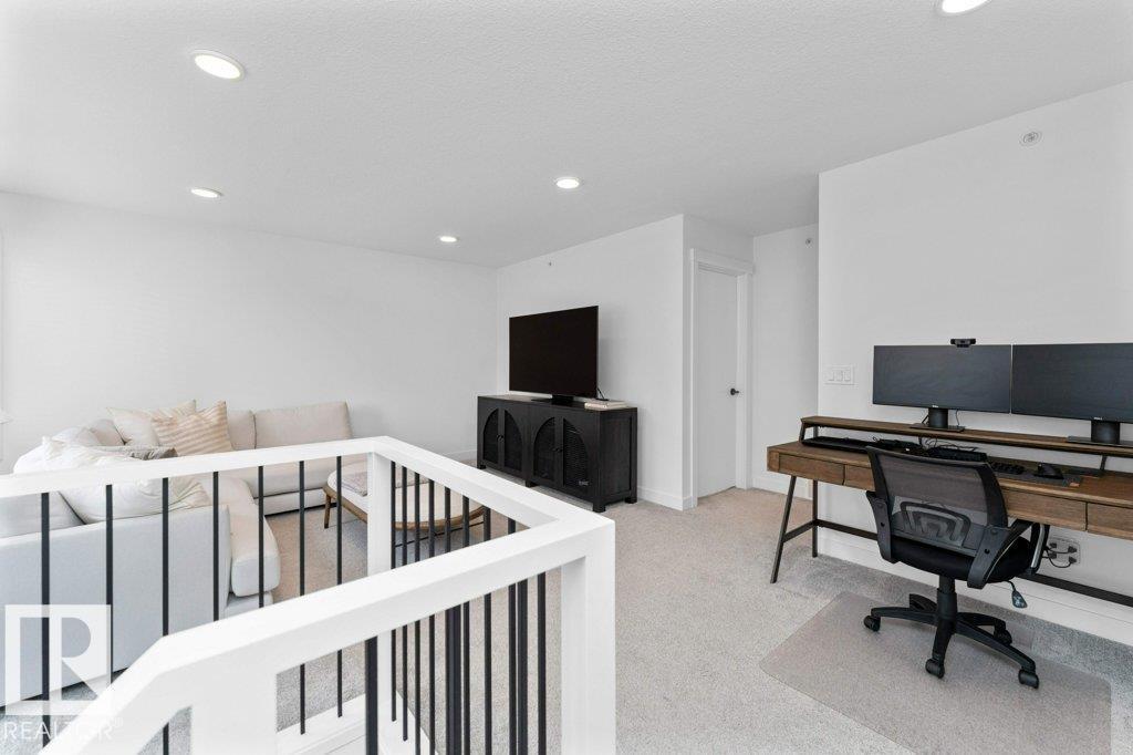 #8 9745 92 ST NW, Edmonton