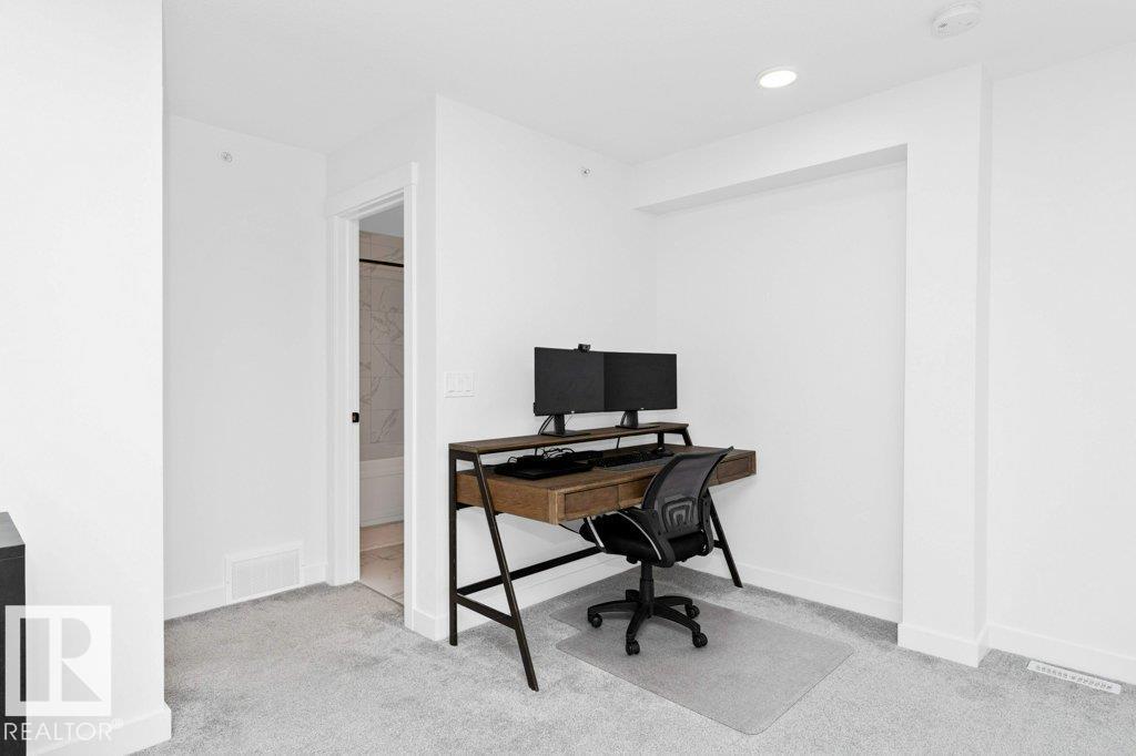 #8 9745 92 ST NW, Edmonton