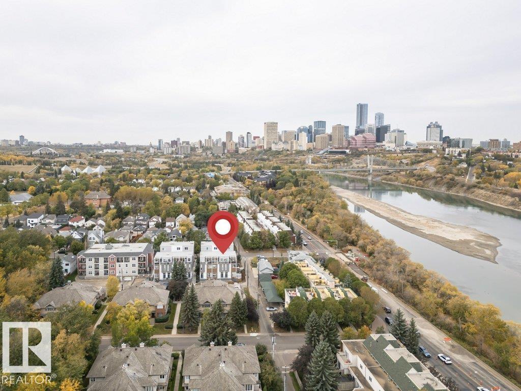 #8 9745 92 ST NW, Edmonton