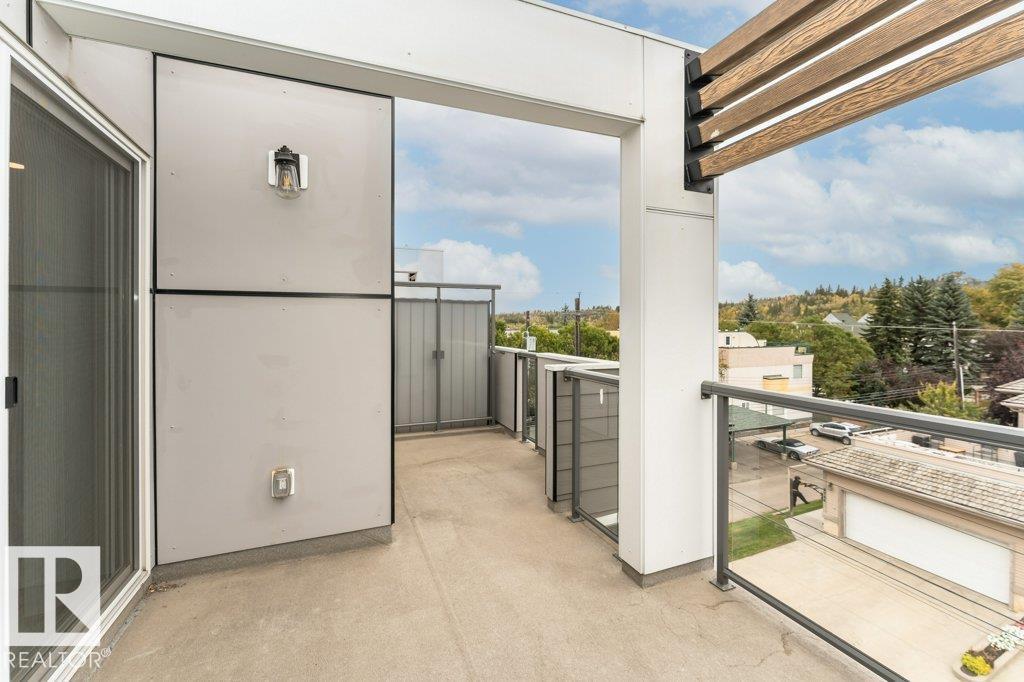 #8 9745 92 ST NW, Edmonton