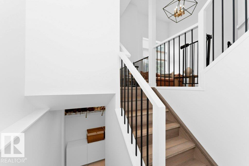 #8 9745 92 ST NW, Edmonton