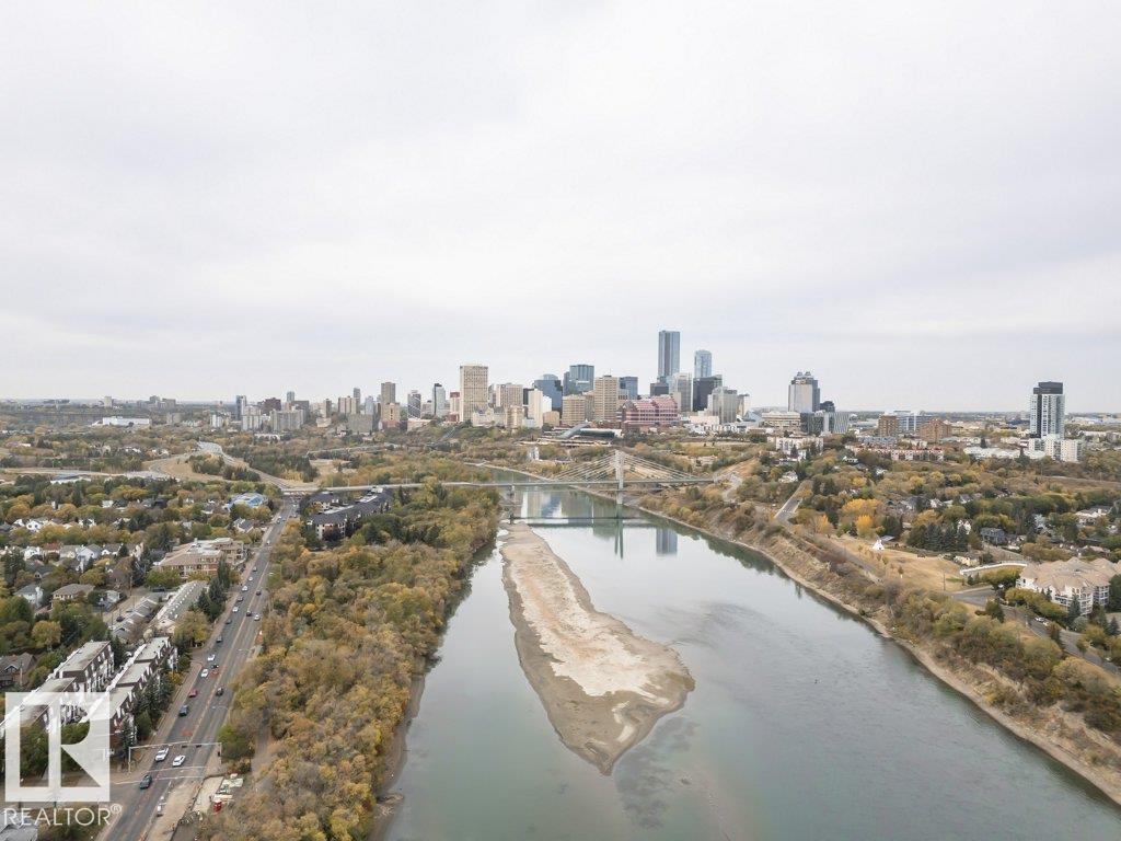 #8 9745 92 ST NW, Edmonton