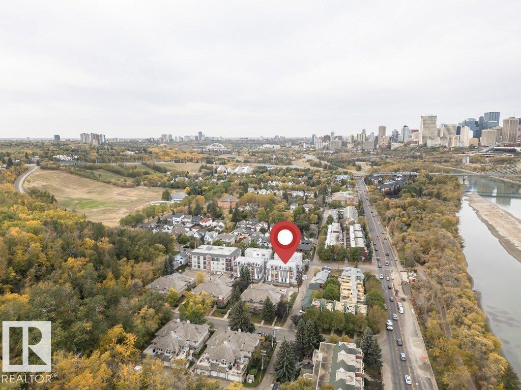 #8 9745 92 ST NW, Edmonton