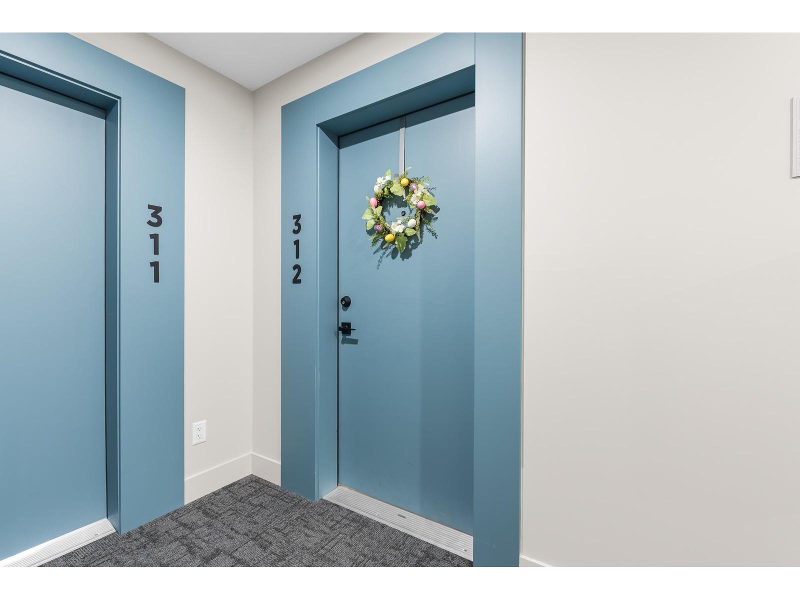 312 45505 CAMPUS DRIVE, Garrison Crossing, Chilliwack