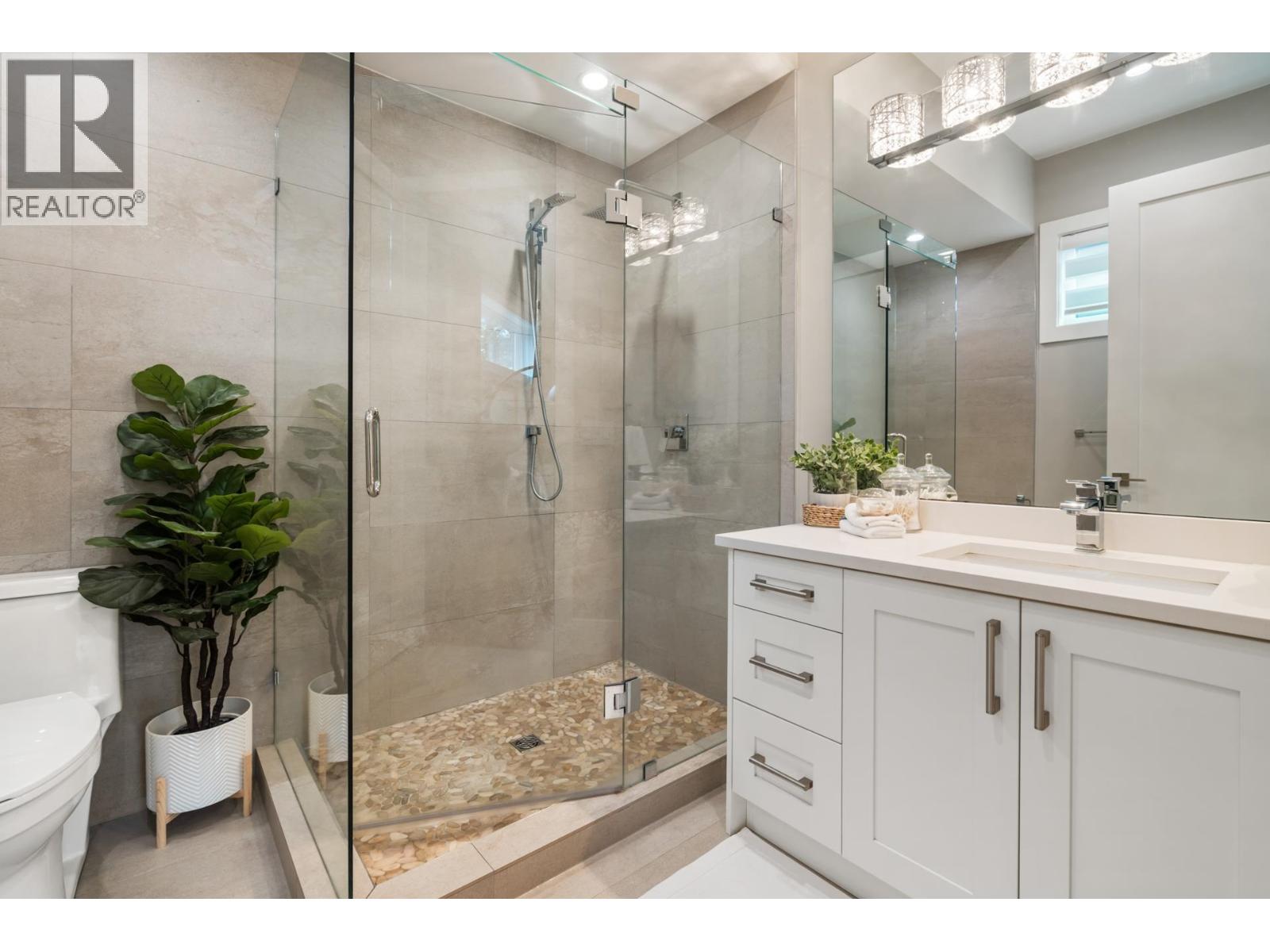 1745 ENDERBY AVENUE, Delta