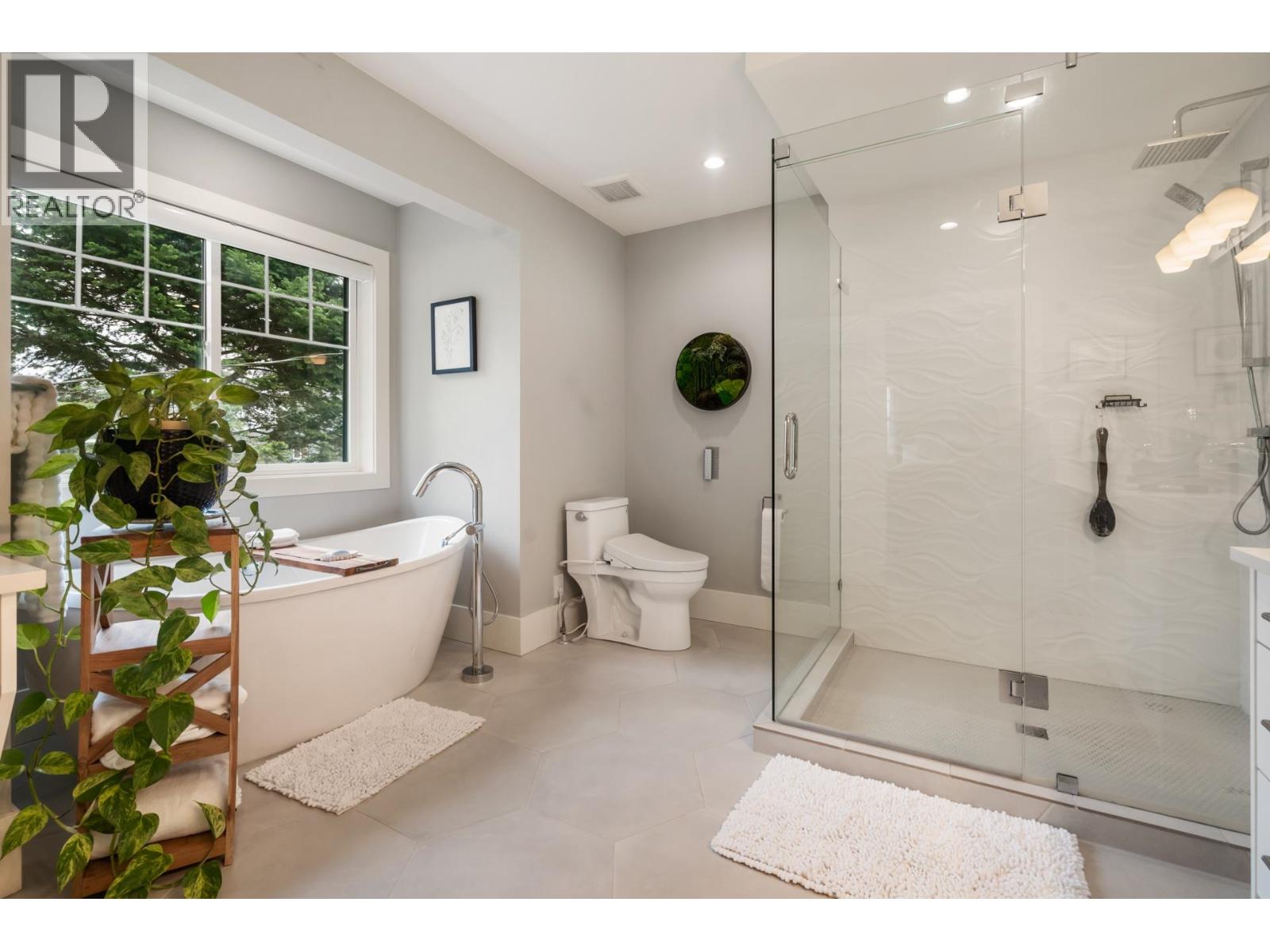 1745 ENDERBY AVENUE, Delta