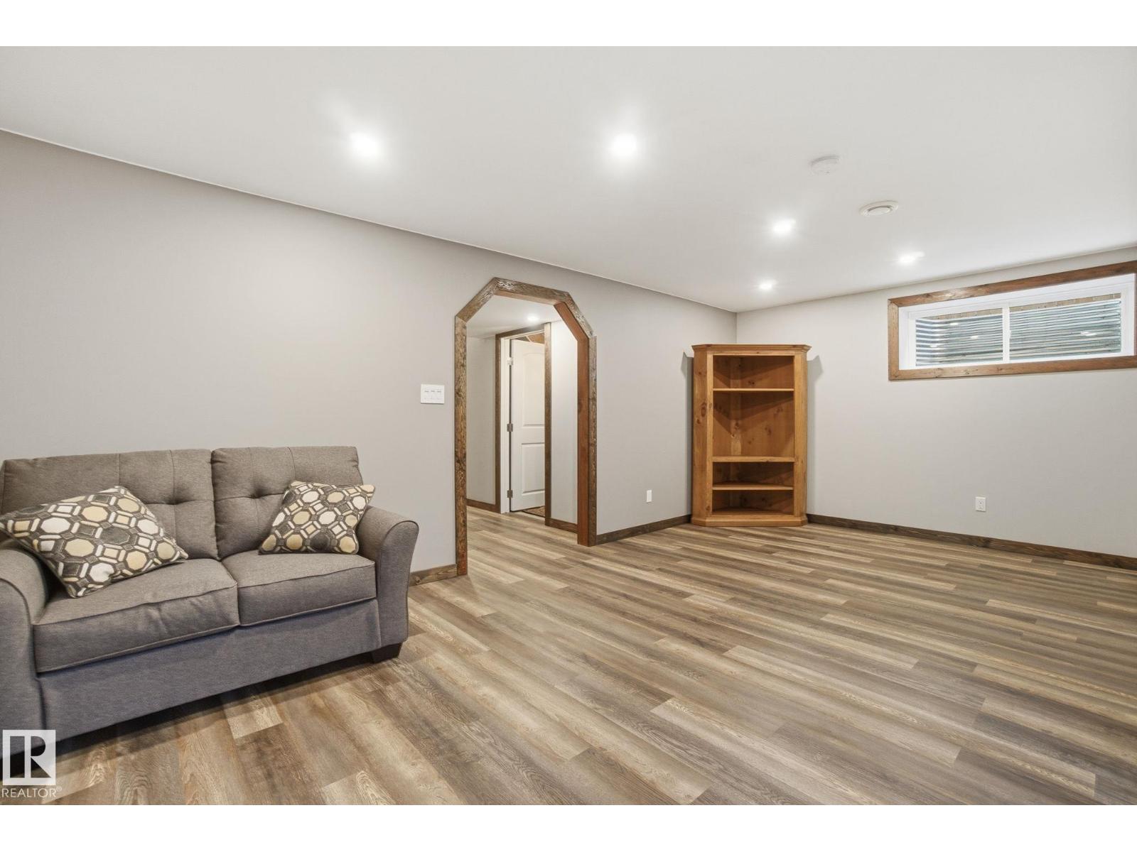 108 SOUTH CREEK WD, Stony Plain