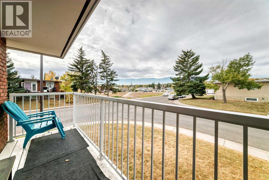 Multi-family House Bi-level for Sale in  &  Huntford Close NE Huntington Hills Calgary 