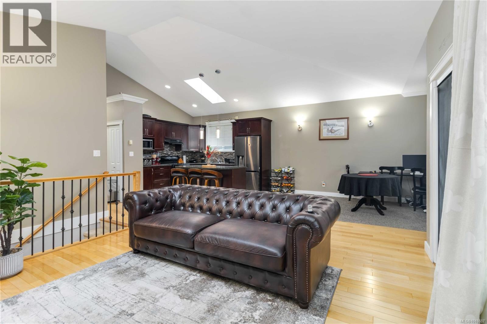  909 Cavalcade Terrace, Langford