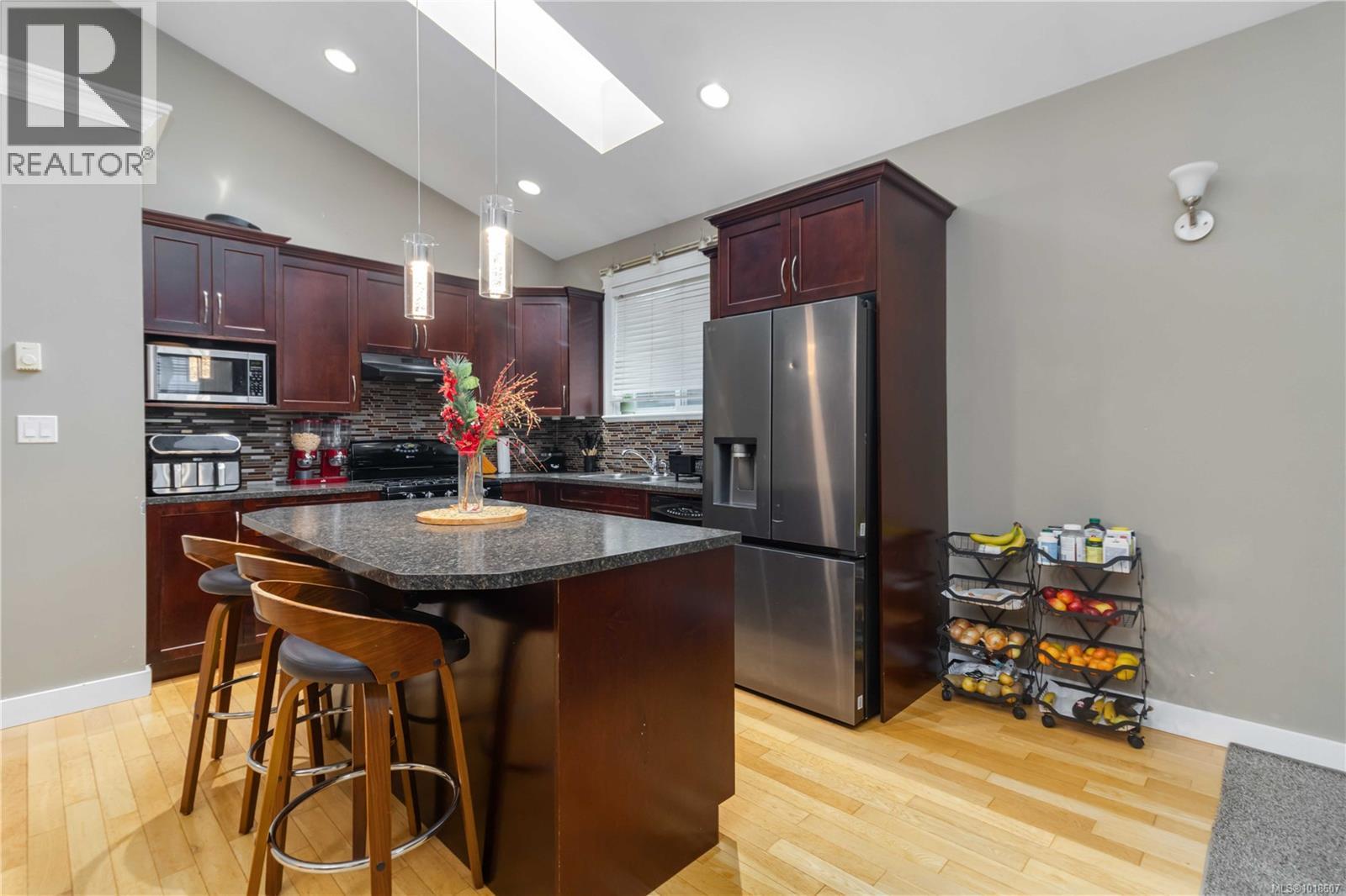  909 Cavalcade Terrace, Langford