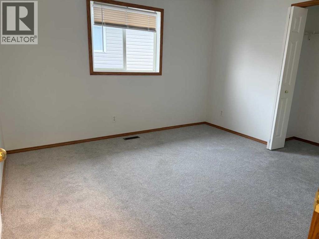 Single Family House for Sale in  Taracove Crescent NE Taradale Calgary 