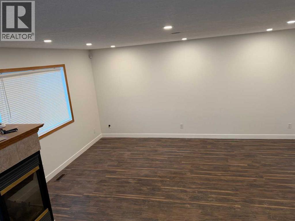 Single Family House for Sale in  Taracove Crescent NE Taradale Calgary 